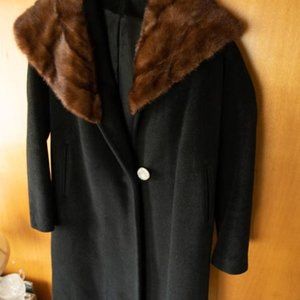VIN MCM Marcwyn Ebonique Worumbo Black Wool and Brown Fur Coat womens M/L